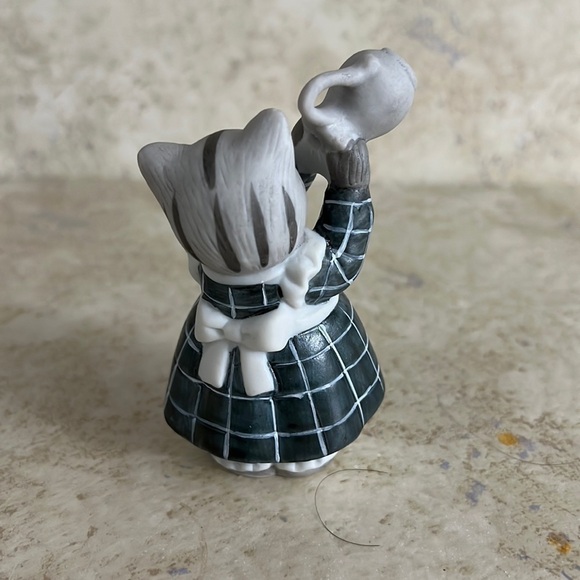 Schmid Kitty Cucumber Figurine All Gone Kitty 1988 - Picture 3 of 6